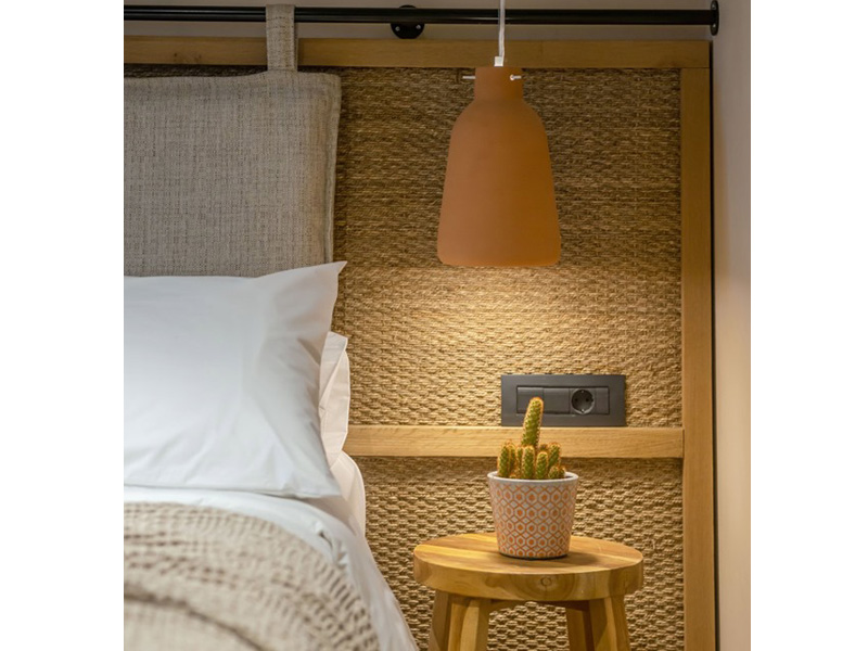 LEEDAS HOTEL